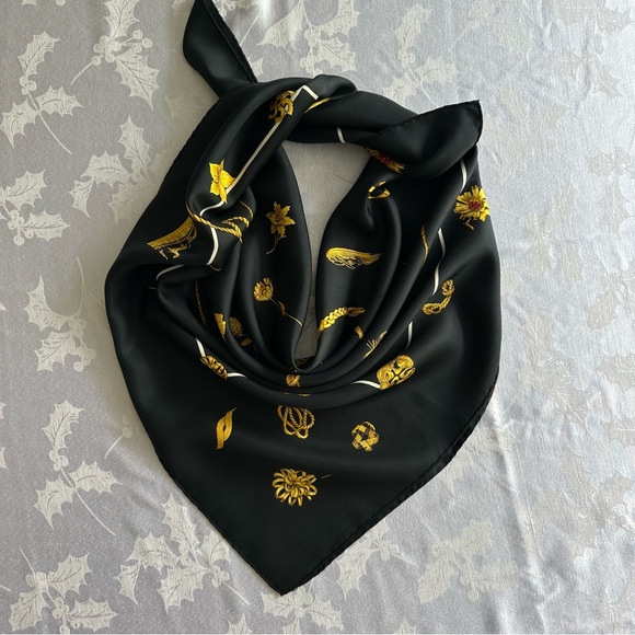 SOLD Authentic Hermes Scarf - Clips - Picture 7 of 8